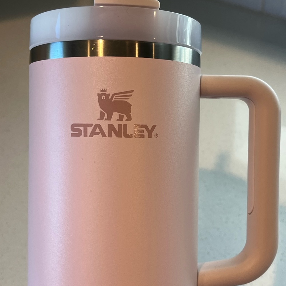 Stanley 40 oz Rose Quartz with Handle - Picture 4 of 13